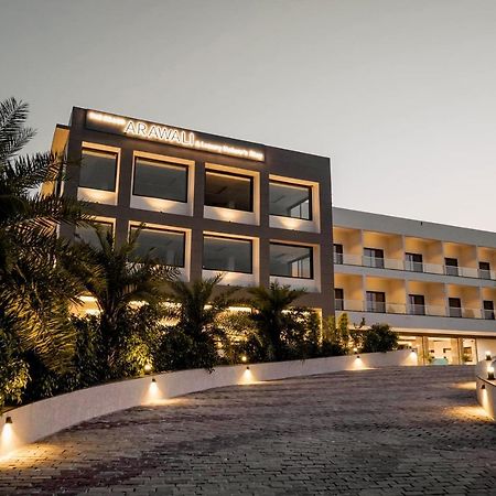 Sādri Pride Resort & Convention Center Ranakpur Near Ranakpur Dam מראה חיצוני תמונה