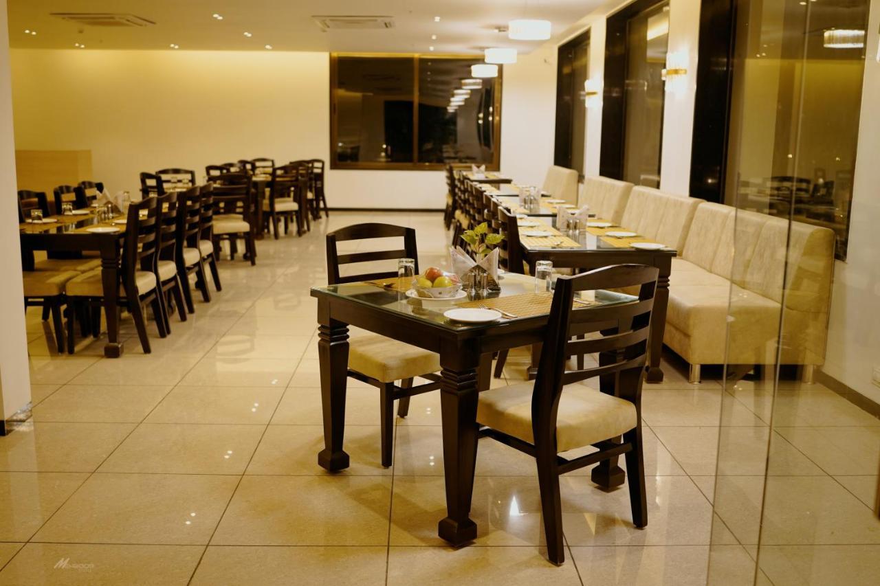 Sādri Pride Resort & Convention Center Ranakpur Near Ranakpur Dam מראה חיצוני תמונה