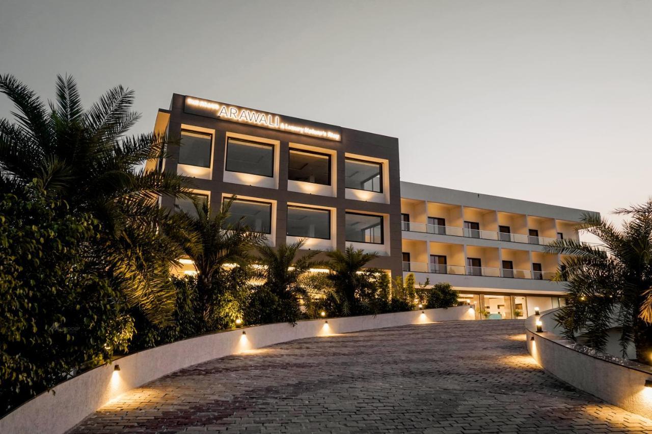 Sādri Pride Resort & Convention Center Ranakpur Near Ranakpur Dam מראה חיצוני תמונה