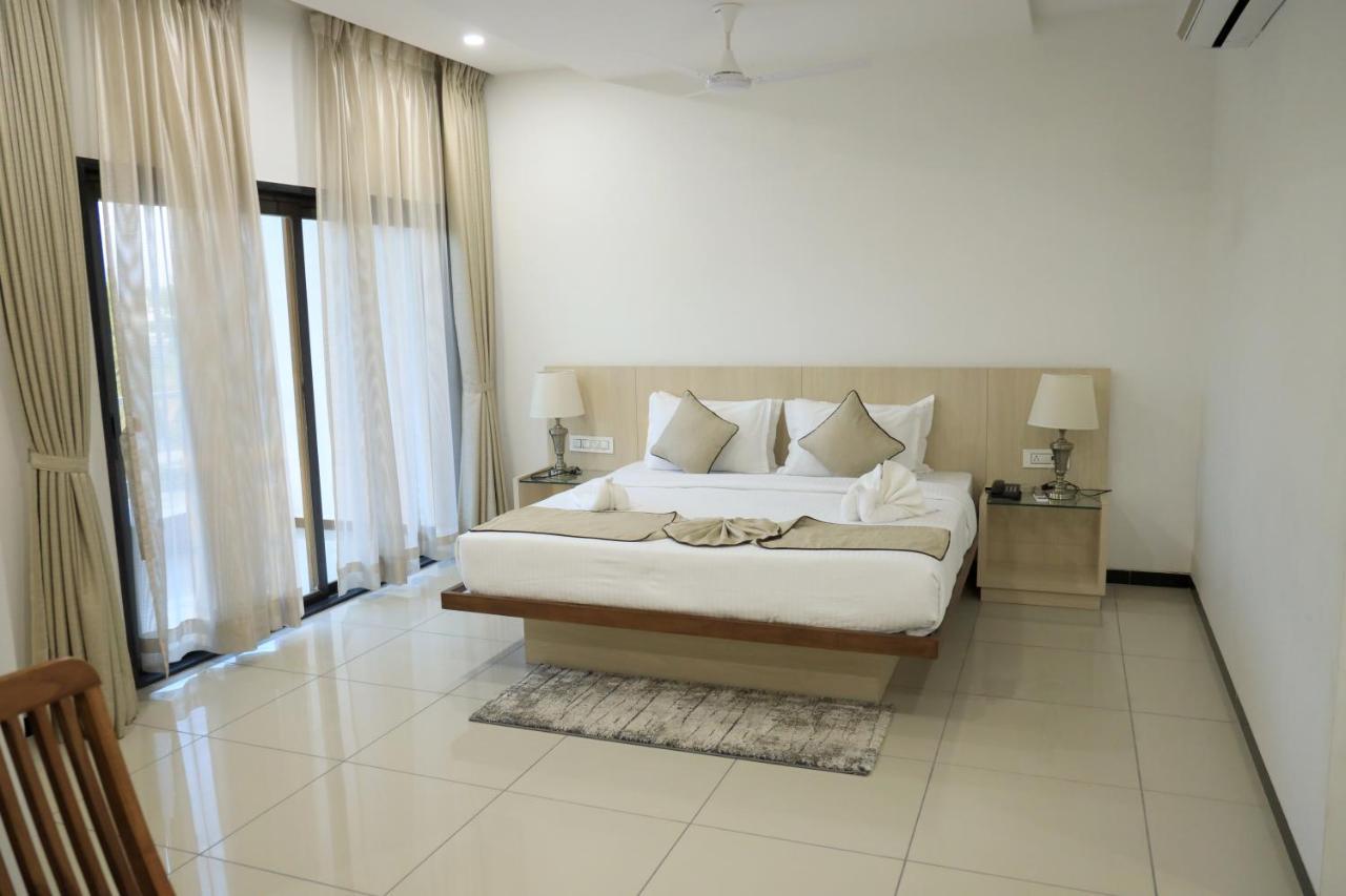 Sādri Pride Resort & Convention Center Ranakpur Near Ranakpur Dam מראה חיצוני תמונה