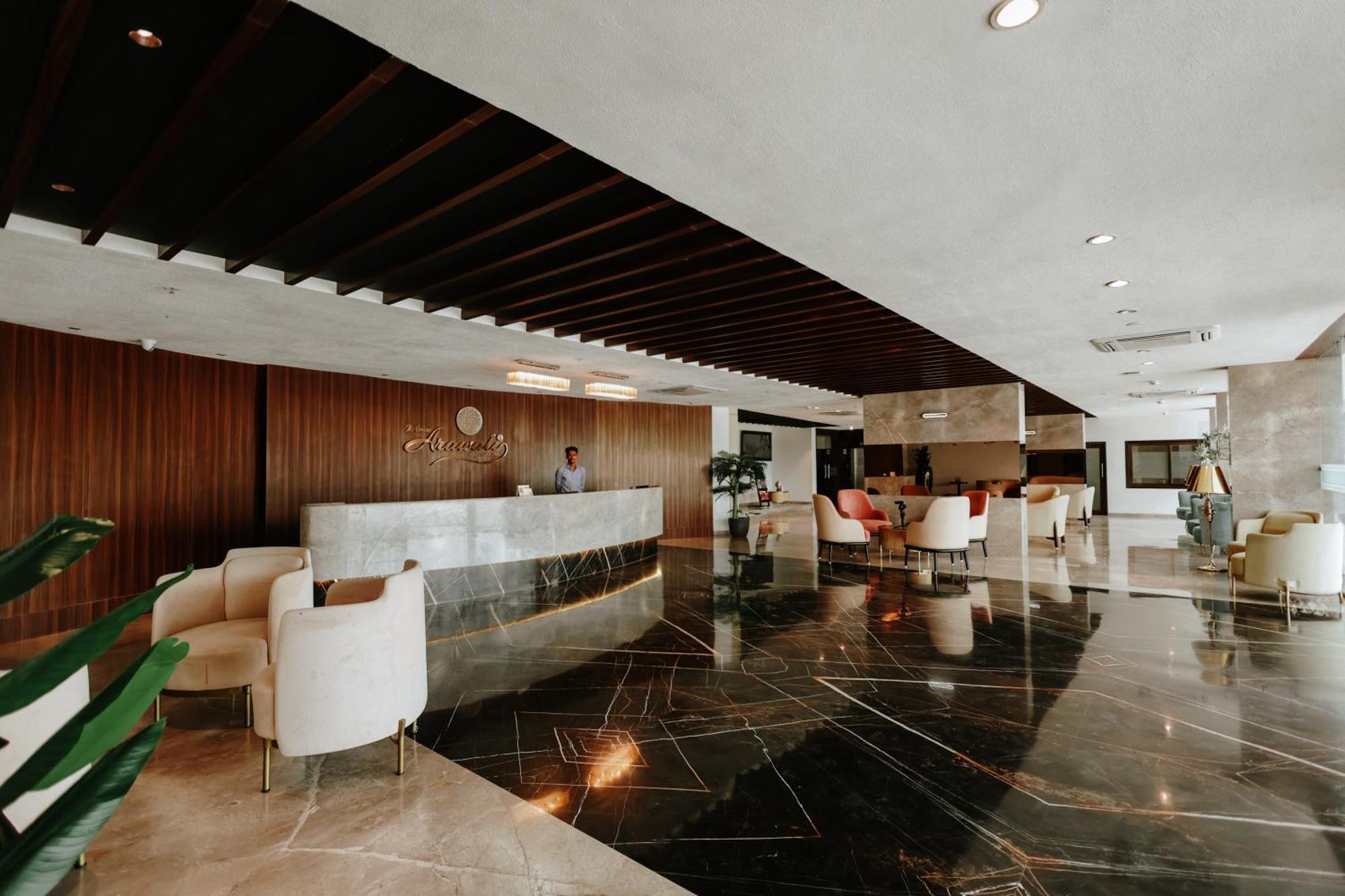 Sādri Pride Resort & Convention Center Ranakpur Near Ranakpur Dam מראה חיצוני תמונה